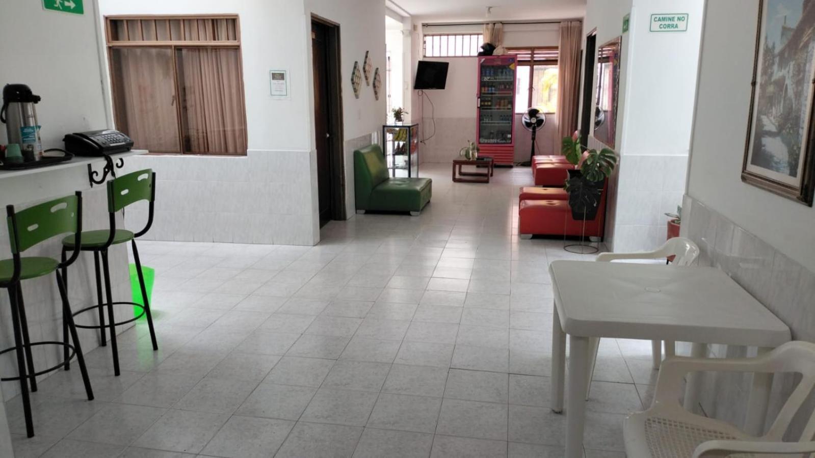 Luna Verde Hotel ネイバ エクステリア 写真